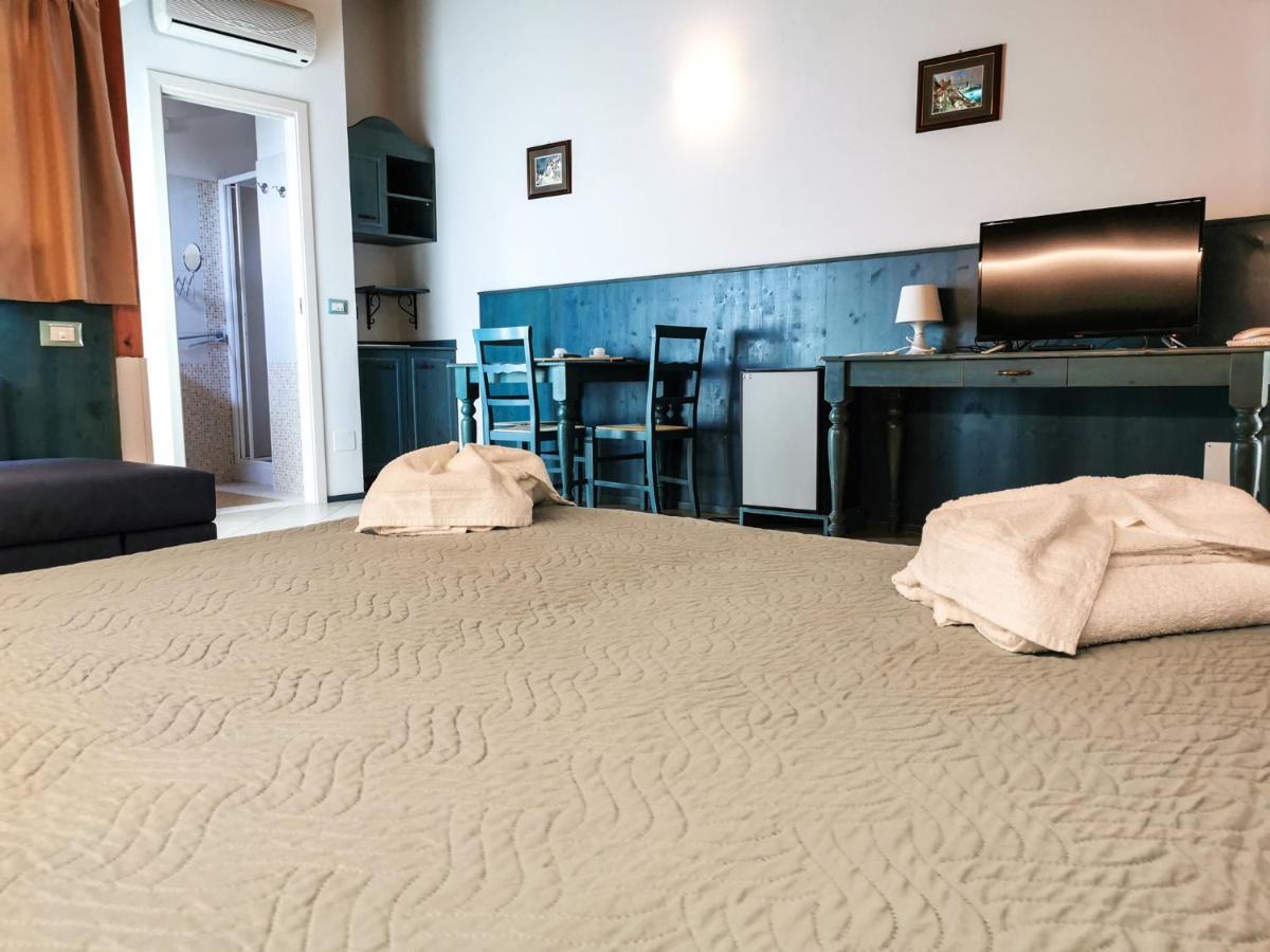 קאטוליקה Hotel La Plage מראה חיצוני תמונה