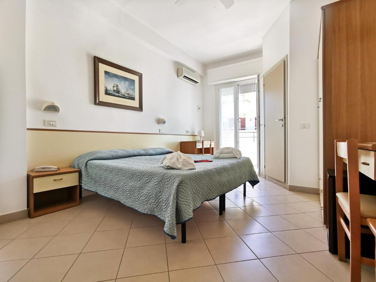 קאטוליקה Hotel La Plage מראה חיצוני תמונה