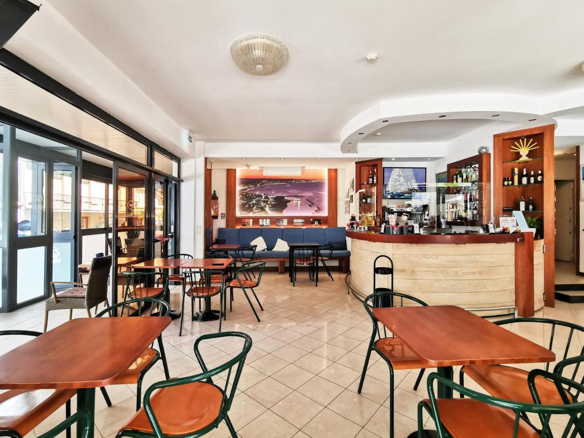 קאטוליקה Hotel La Plage מראה חיצוני תמונה